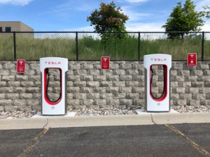 Tesla Unveils New Supercharger Update As Fast Charging Feature Tesla Unveils New Supercharger Update As Fast Charging Feature