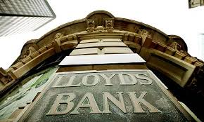 Drop in Share Prices Halts UK Governments Attempt to Privatise Llyods Bank