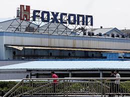 Crucial Meeting Between Sharp, Foxconn Chiefs After Deal was Halted: Reuters
