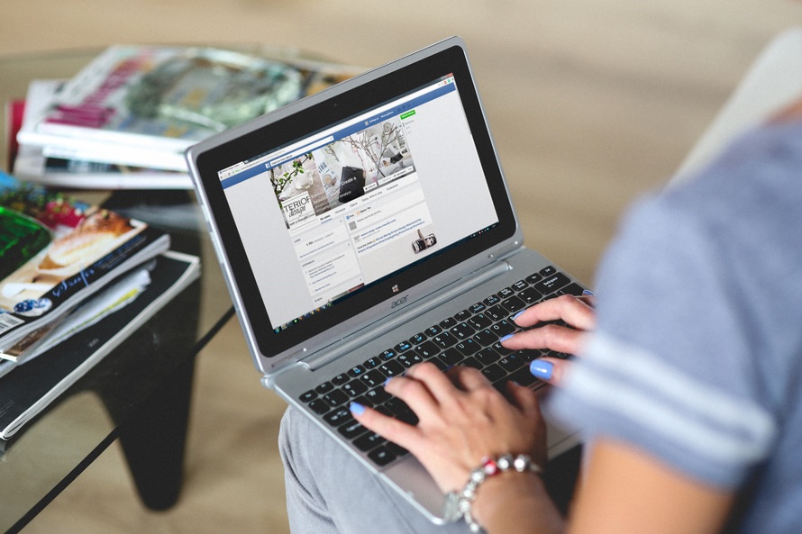 Facebook to compete with LinkedIn
