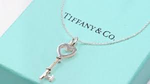Reduced Spending By Chinese Tourist Dents Sale Of Tiffany's, Stocks Drop