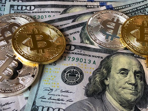 Bitcoin Leaves Other Cryptocurrencies Behind In Selloff