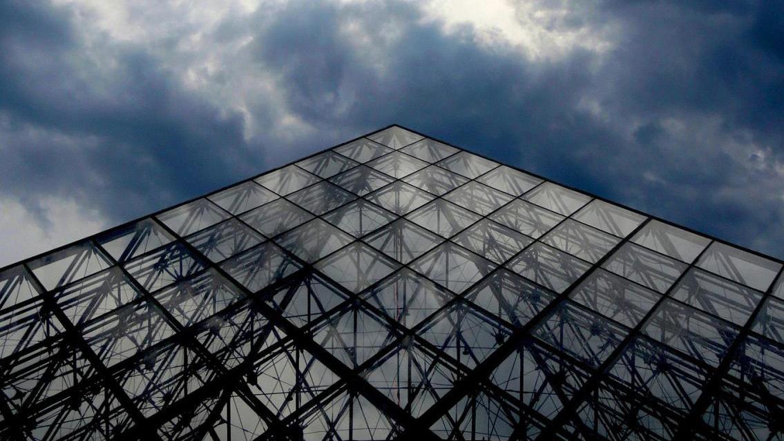 The Louvre: Intrigue at Court