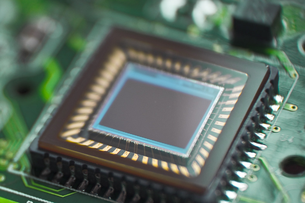 Expert finds new way to overcome global chip shortage