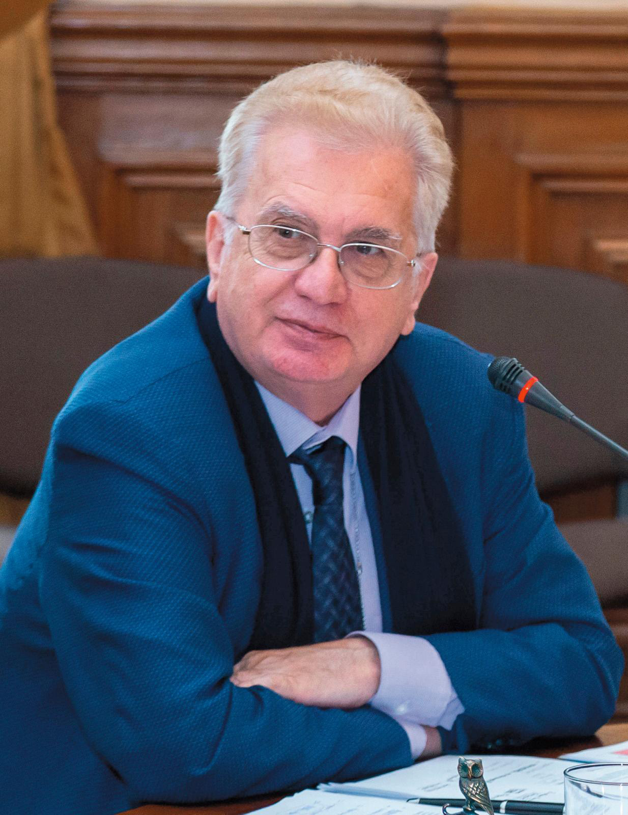 Professor Mikhail Borisovich Piotrovsky, qualified archaeologist and member of the Russian Academy of Sciences. Professor Mikhail Borisovich Piotrovsky, qualified archaeologist and member of the Russian Academy of Sciences.
