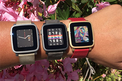 Pebble Opened Pre-Order of Apple Watch's Competitor