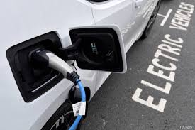 China Drives Global Electric Vehicle Sales Growth Amid European Decline and Rising Tariffs