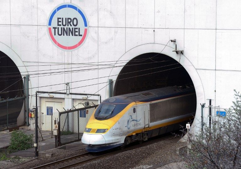 EU Migrant Crisis: Eurostar Trains Held Up Overnight After Tresspassers Climb on Trains