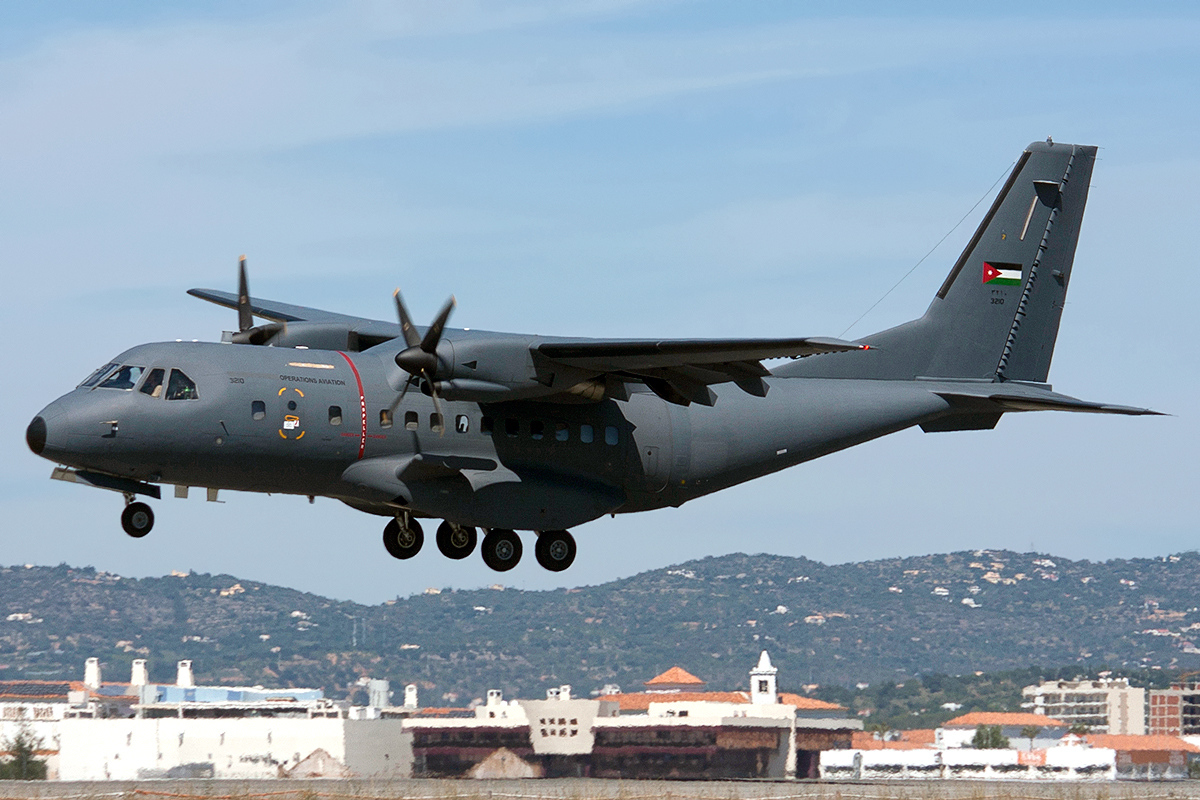 Pedro Aragão - http://www.jetphotos.net/photo/7847319 Pedro Aragão - http://www.jetphotos.net/photo/7847319