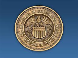US Fed Signals Future Easing Amid Tariff Risks and Slowing Growth