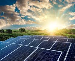 EU Solar Capacity Growth Stalls Amid Policy and Market Pressures