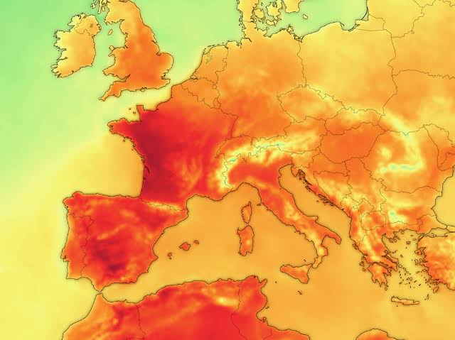 Europe’s Heat Crisis Expands as Wildfire Risks Intensify