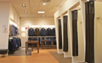 Amazon to open clothing shops with smart fitting rooms