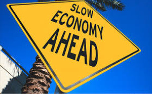 Experts Warn of US Growth Slowing Amid Mounting Economic Headwinds