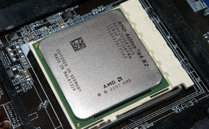 AMD increases net profit by 1.6x, achieves record revenue in Q3