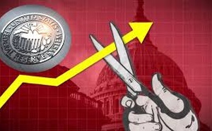 Policy Shocks and Geopolitical Turbulence Top US Fed’s Financial-Stability Watchlist