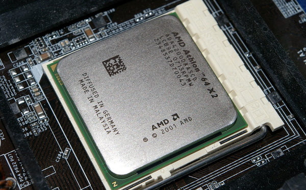AMD increases net profit by 1.6x, achieves record revenue in Q3