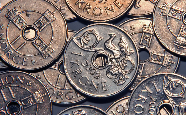 Norway's sovereign wealth fund suspends the sale of shares in "unethical" companies following US outrage